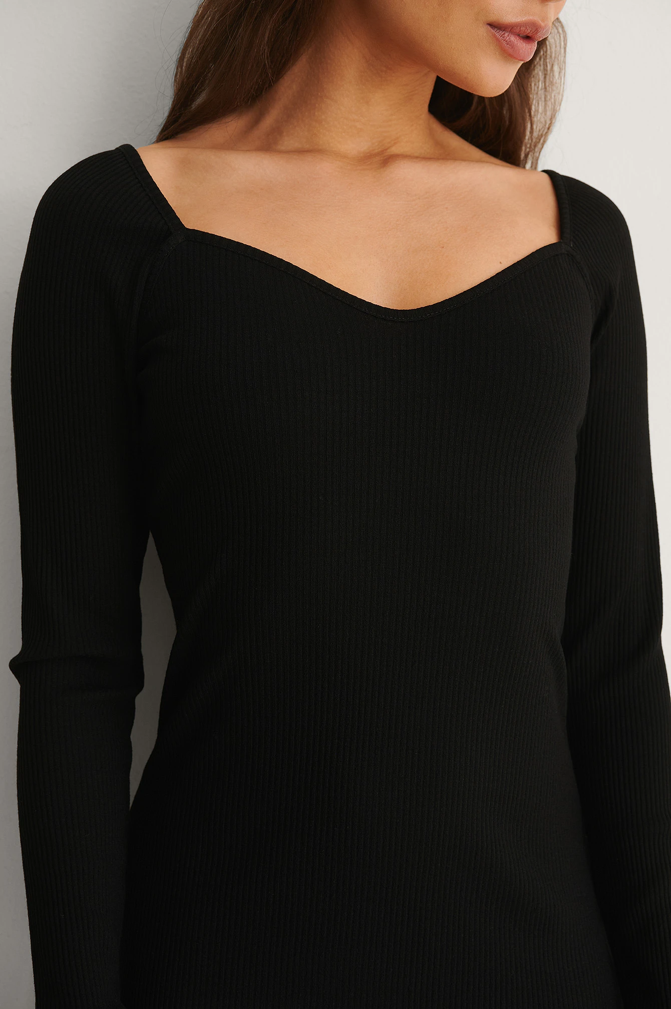 NA-KD Heart Neckline Ribbed Dress 7 NA-KD Heart Neckline Ribbed Dress - Image 5