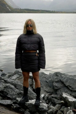 High Collar Padded Cropped Jacket -Na-Kd nakd high collar padded cropped jacket 1692 000114 0366 32006 editorial