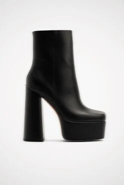 High Heel Plateau Boots