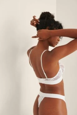 Lace Elastic Cup Bra 17 Lace Elastic Cup Bra -Na-Kd nakd lace elastic cup bra 1013 000930 0001 04b