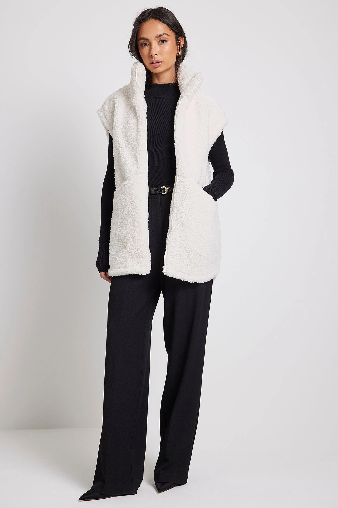 NA-KD Long Zipped Teddy Vest 4 NA-KD Long Zipped Teddy Vest - Image 2