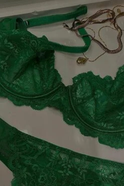 Mid Rise Classic Lace Thong -Na-Kd nakd mid rise classic lace thong green 1013 000862 0010 01m 1