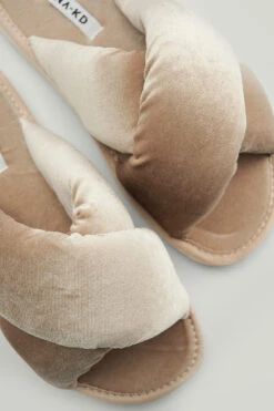 Puffy Velvet Slippers -Na-Kd nakd nakd puffy velvet slippers 1055 001076 1651 04m