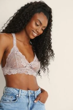 Racer Back Soft Lace Top -Na-Kd nakd nakd racer back soft lace top 1013 000865 1820 01a