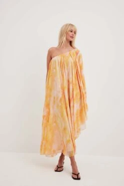 One Sleeve Chiffon Slanted Midi Dress -Na-Kd nakd one sleeve chiffon slanted midi dress 1014 001445 7947 4334