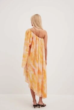 One Sleeve Chiffon Slanted Midi Dress -Na-Kd nakd one sleeve chiffon slanted midi dress 1014 001445 7947 4378