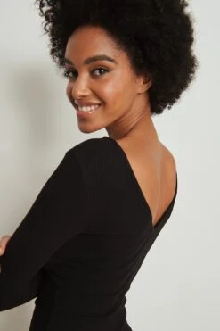 V-Neck Rib Long Sleeved Midi Dress -Na-Kd nakd organic v neck rib long sleeved midi dress 1044 000241 0002 04g 2