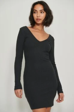 V-Neck Rib Long Sleeved Mini Dress -Na-Kd nakd organic v neck rib long sleeved mini dress 1100 005925 0002 02a
