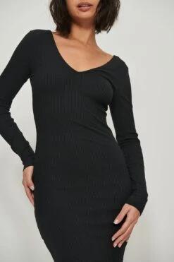 V-Neck Rib Long Sleeved Mini Dress -Na-Kd nakd organic v neck rib long sleeved mini dress 1100 005925 0002 04g