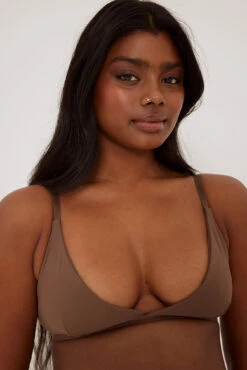 Overlap Triangle Micro Top -Na-Kd nakd overlap triangle micro top 1013 000883 5499 02