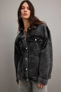 NA-KD Oversized Classic Denim Jacket 31 NA-KD Oversized Classic Denim Jacket -Na-Kd nakd oversized classic denim jacket 1100 007178 03661 curated