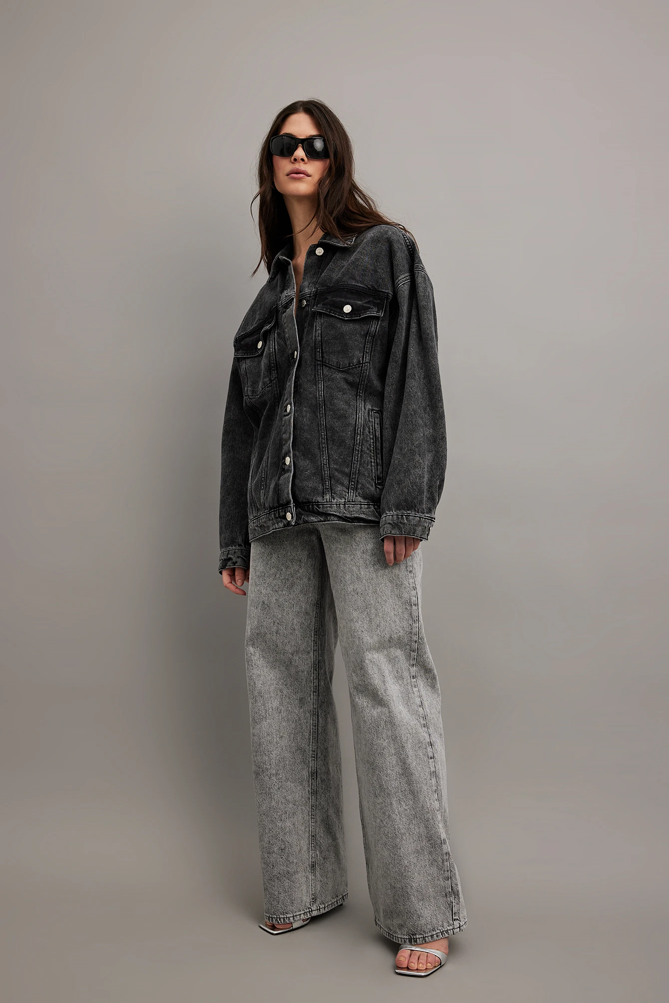 NA-KD Oversized Classic Denim Jacket 14 NA-KD Oversized Classic Denim Jacket - Image 12