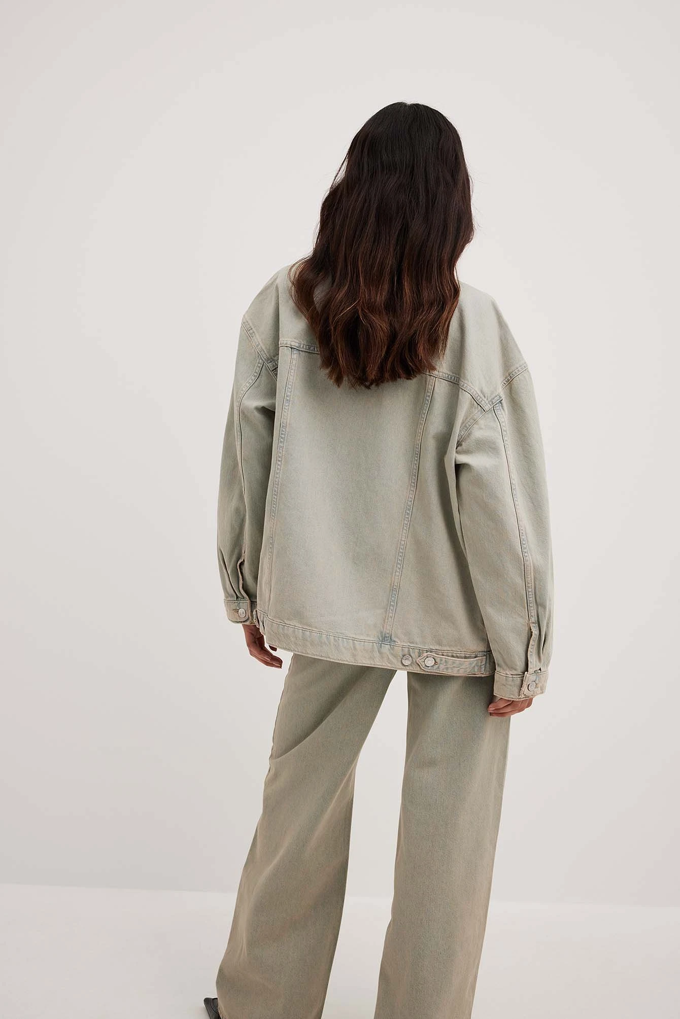 NA-KD Oversized Classic Denim Jacket 17 NA-KD Oversized Classic Denim Jacket - Image 15