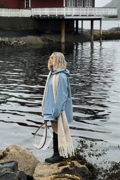 Oversized Drawstring Hoodie -Na-Kd nakd oversized drawstring hoodie 1692 000104 0003 33165 editorial4