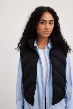 NA-KD Padded Vest -Na-Kd nakd padded vest 1018 009759 0002 13014 1