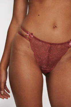 Qute Double Strap Thong -Na-Kd nakd qute dobule strap thong 1013 001033 0039 03h r11