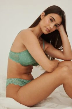 Lace Padded Cup Bra 38 Lace Padded Cup Bra -Na-Kd nakd recycled lace padded cup bra 1013 000996 53101