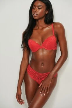 Lace Padded Cup Bra 24 Lace Padded Cup Bra -Na-Kd nakd recycled lace padded cup bra 1013 000996 0004 03c 1