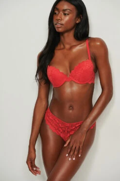 Lace Padded Cup Bra 24 Lace Padded Cup Bra -Na-Kd nakd recycled lace padded cup bra 1013 000996 0004 03c