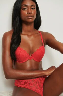 Lace Padded Cup Bra 25 Lace Padded Cup Bra -Na-Kd nakd recycled lace padded cup bra 1013 000996 0004 04g