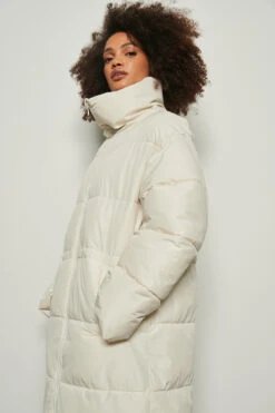 Oversized Long Puffer Jacket -Na-Kd nakd recycled oversized long puffer jacket 1018 007946 0260 01g