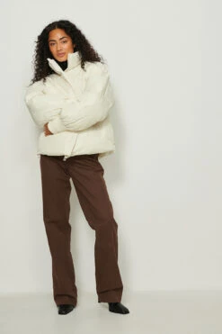 NA-KD Recycled Padded Drawstring Midi Jacket 18 NA-KD Recycled Padded Drawstring Midi Jacket -Na-Kd nakd recycled padded drawstring midi jacket 1100 005041 0260 03c