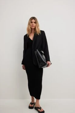 Ribbed Knitted Deep Back Dress 23 Ribbed Knitted Deep Back Dress -Na-Kd nakd ribbed knitted deep back dress 1018 009506 0002 01c