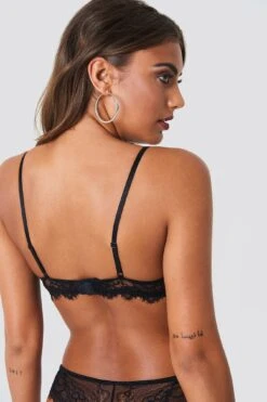 Romantic Lace Bra -Na-Kd nakd romantic lace bra 1013 000239 0002 02b