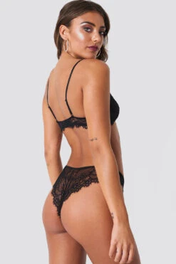 Romantic Lace Bra -Na-Kd nakd romantic lace bra 1013 000239 0002nakd romantic lace panty 1013 000228 0002106833 kopia