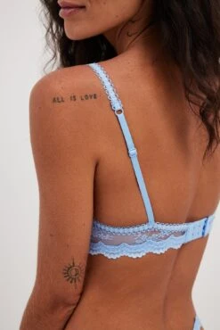 Romantic Lace Top -Na-Kd nakd romantic lace top 1013 001285 0047 4303 1