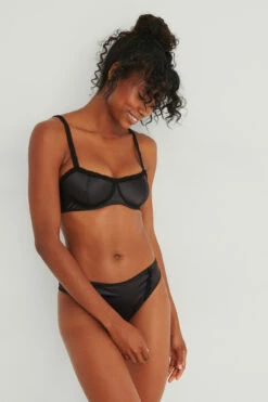 Ruffled Detailed Satin Thong -Na-Kd nakd ruffled detailed satin thong 1013 001035 0002 03c 1