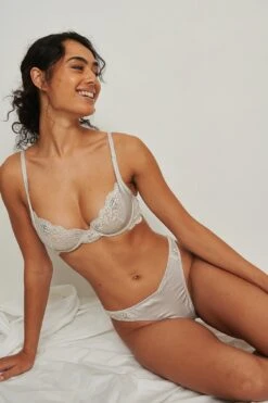 Satin Edge Lace Bra 16 Satin Edge Lace Bra -Na-Kd nakd satin edge lace bra 1013 001053 0068 03c