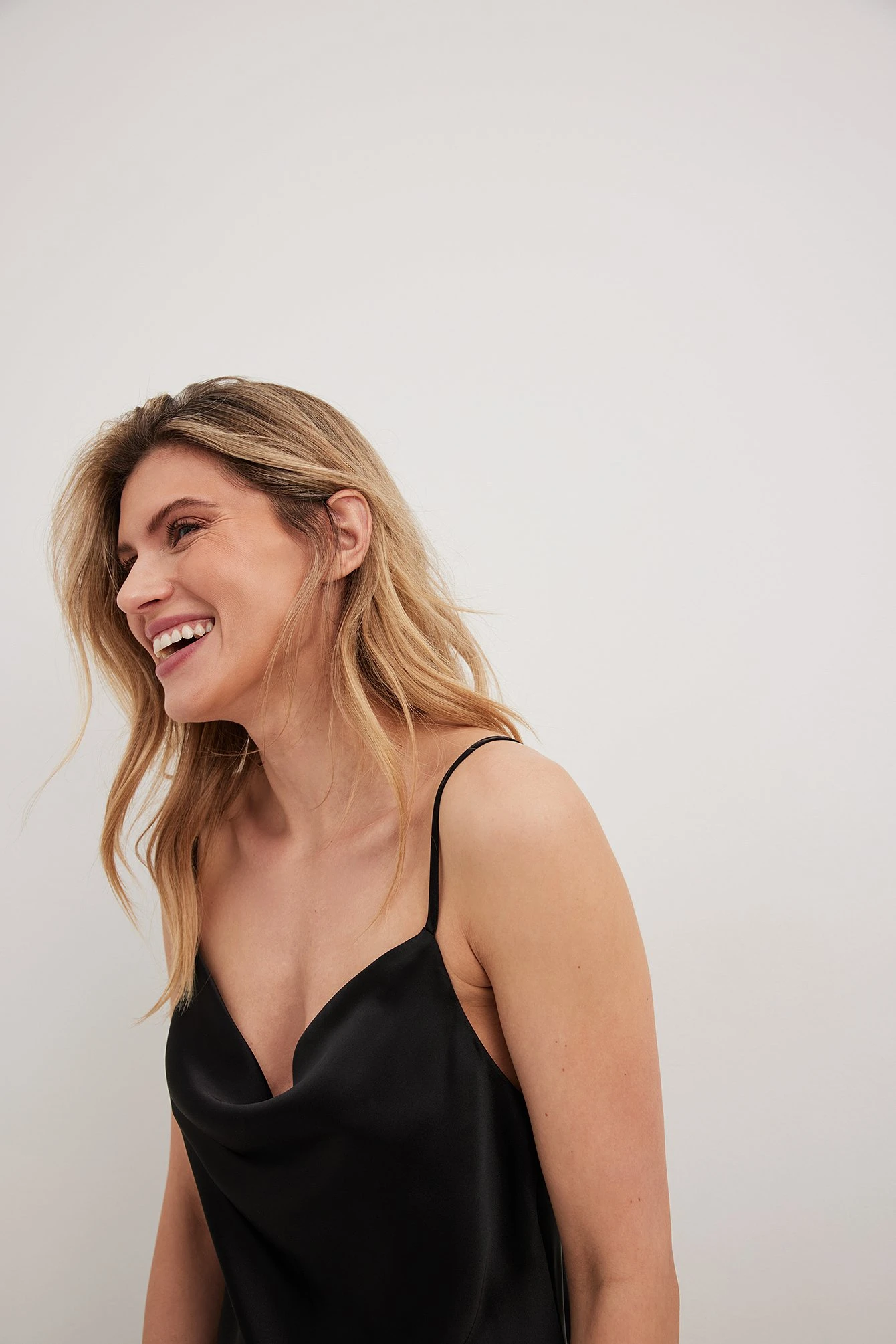 NA-KD Satin Midi Dress 7 NA-KD Satin Midi Dress - Image 5