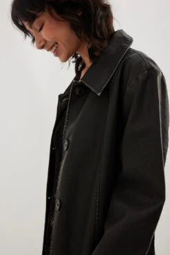 Vintage Look Pu Trenchcoat -Na-Kd nakd sharp shoulder pu trenchcoat 1018 010209 0002 18990