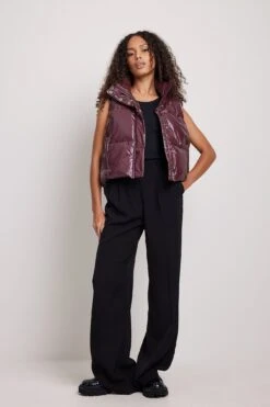 NA-KD Shiny Cropped Vest 18 NA-KD Shiny Cropped Vest -Na-Kd nakd shiny cropped vest 1018 008939 0212 12902 01c