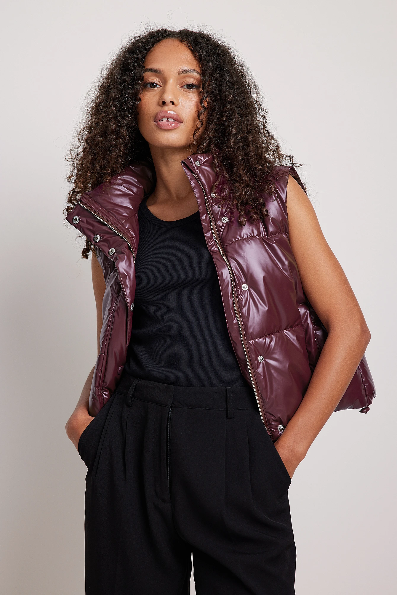 NA-KD Shiny Cropped Vest 10 NA-KD Shiny Cropped Vest - Image 8