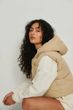 NA-KD Short Padded Vest -Na-Kd nakd short padded vest 1100 005946 0005 04a