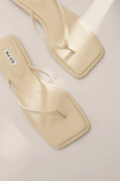 Slim Toe Strap Slippers -Na-Kd nakd slimtoe strap slippers 1055 001207 0021 13760