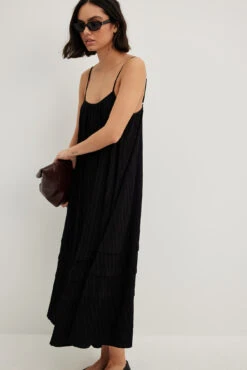 Structured Flowy Midi Dress -Na-Kd nakd structure flowy midi dress 1014 001567 0002 2030