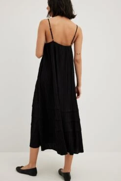 Structured Flowy Midi Dress -Na-Kd nakd structure flowy midi dress 1014 001567 0002 2078