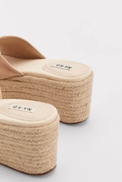 Suede Flatform Sandals -Na-Kd nakd suede flatform sandals 1055 001229 0005 2609