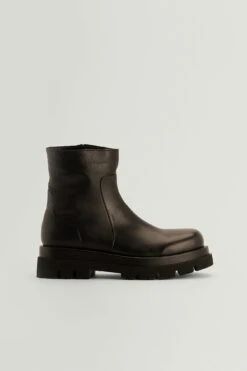 Teddy Lined Leather Boots