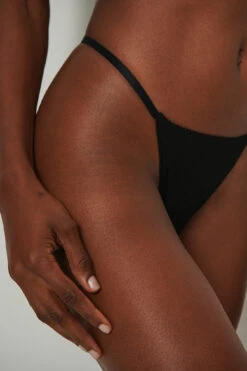 Thin Strap Scallop Mesh Thong -Na-Kd nakd thin strap scallop mesh thong 1013 000962 0002 02h