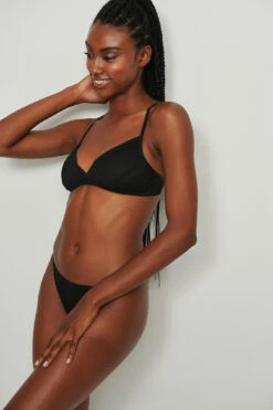 Thin Strap Scallop Mesh Thong -Na-Kd nakd thin strap scallop mesh thong 1013 000962 0002 04c