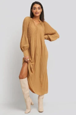 Tie Neck Pleated Dress