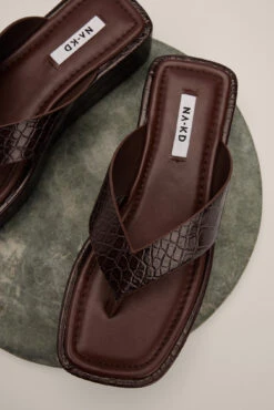 Toe Strap Flatform Slippers -Na-Kd nakd toe strap flatform slippers 1055 001144 0017 4922