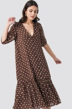 V-Neck Puff Sleeve Chiffon Dress -Na-Kd nakd v neck puff sleeve chiffon dress 1014 000285 8709 03j r