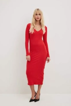 V-Neck Ribbed Midi Dress 30 V-Neck Ribbed Midi Dress -Na-Kd nakd v neck ribbed mididress 1044 000280 0004 14867 1 1