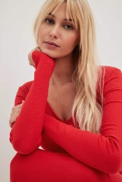 V-Neck Ribbed Midi Dress 33 V-Neck Ribbed Midi Dress -Na-Kd nakd v neck ribbed mididress 1044 000280 0004 14889 1 1