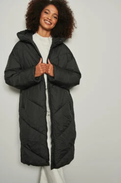 NA-KD V Shape Long Padded Jacket